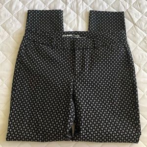 Old Navy Pixie Womens Mid-Rise Black & White Floral Print Regular Pants